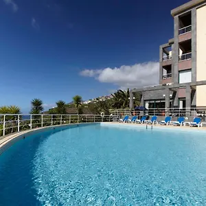 4* Hotel Escola